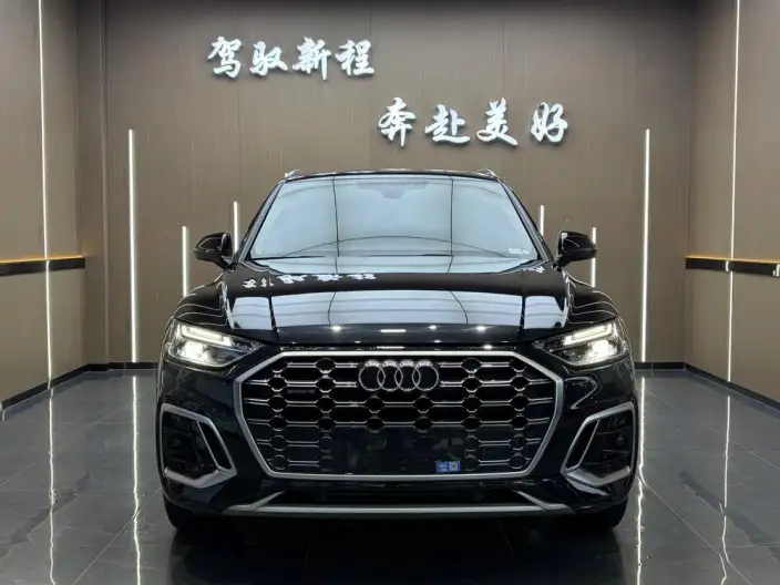 Audi Q5L 2023 Model 40T Fashion Dynamic Model – фото 2