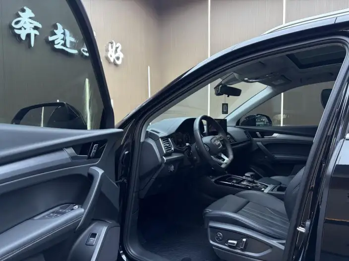 Audi Q5L 2023 Model 40T Fashion Dynamic Model – фото 8