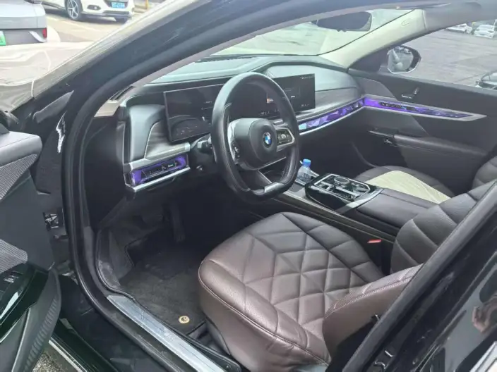BMW 7 Series 2023 Model 735Li Luxury Set – фото 7