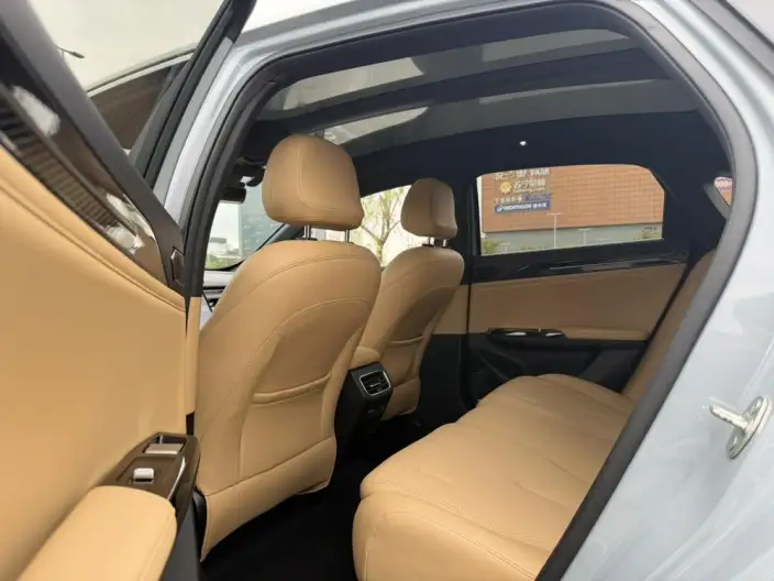 Geely Galaxy L6 2023 Model 1.5T DHT 125km Galaxy – фото 9