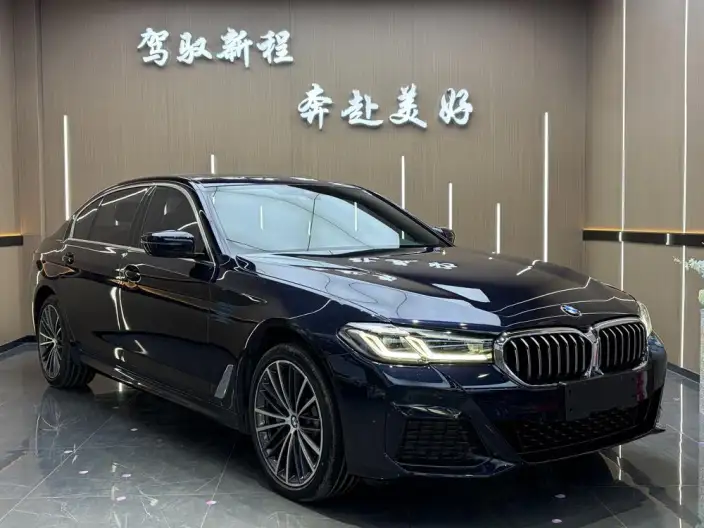BMW 5 Series 2022 Model 530Li Leading Model M Sports Set – фото 3