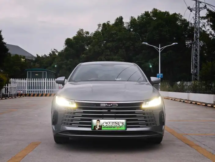 BYD Destroyer 05 2024 Model Honor Edition DM-i 120KM Luxury Model – фото 2