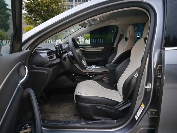 BYD Destroyer 05 2024 Model Honor Edition DM-i 120KM Luxury Model – фото 8