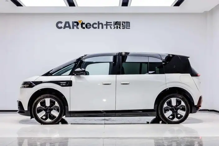 ZEEKR MIX 2025 Model 76kWh Smart Driving Edition – фото 3
