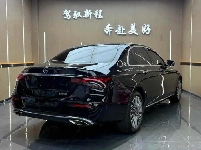 Mercedes-Benz E-Class 2023 Model E 300 L Fashion Model sedan – фото 6