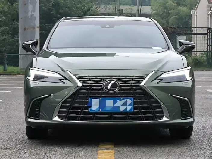 Lexus ES 2025 Model 200 Premium – фото 2