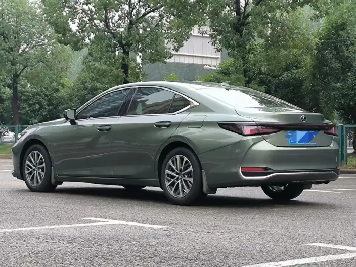 Lexus ES 2025 Model 200 Premium – фото 4