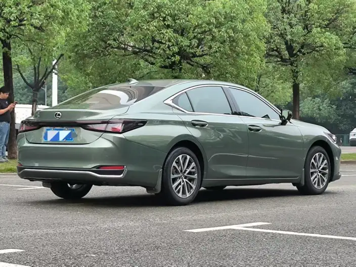Lexus ES 2025 Model 200 Premium – фото 6