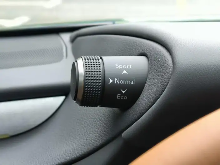 Lexus ES 2025 Model 200 Premium – фото 7