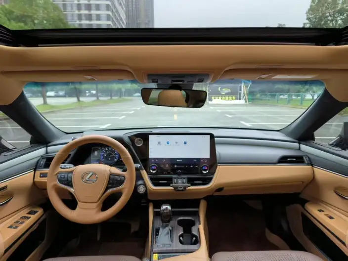Lexus ES 2025 Model 200 Premium – фото 10