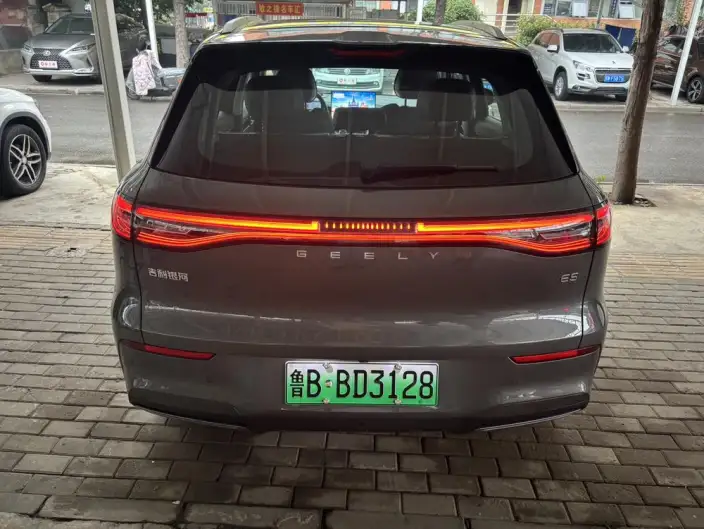 Geely Galaxy E5 2026 Model 610km Tiggo + Edition – фото 2