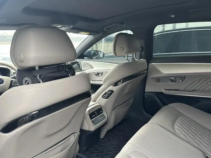 BYD Han EV 2024 Model Honor Edition 605KM Noble Model – фото 6