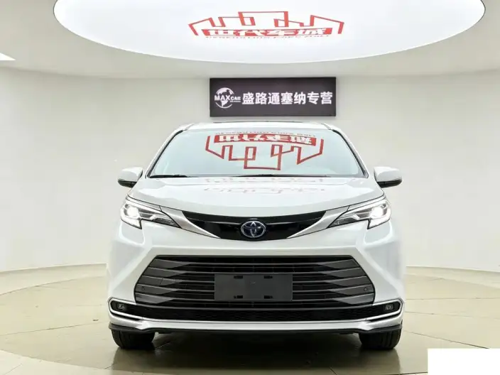 Toyota Sienna 2021 Model 2.5L Hybrid Supreme Edition – фото 2