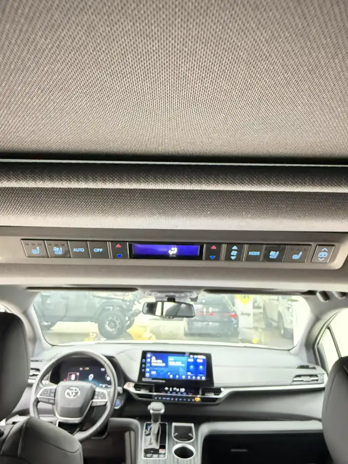 Toyota Sienna 2021 Model 2.5L Hybrid Supreme Edition – фото 10