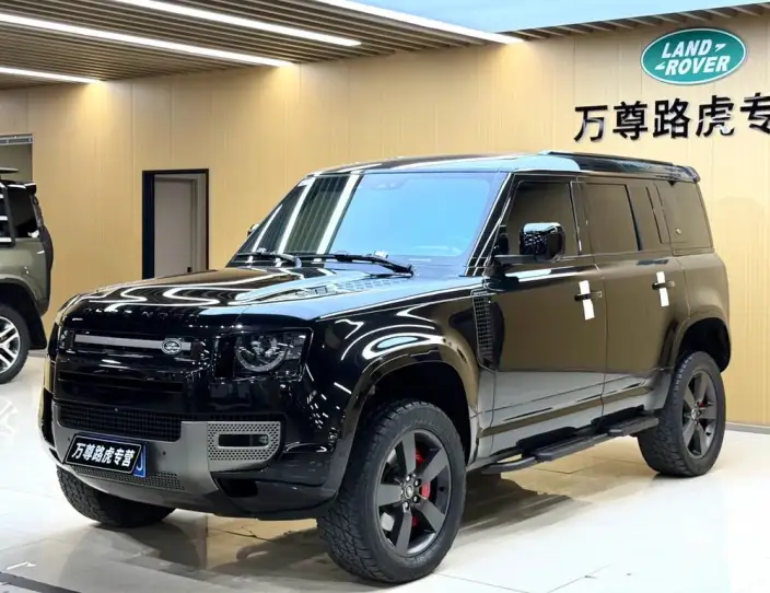 Land Rover Defender 2024 Model 110 3.0T P400 X-Dynamic HSE – фото 1