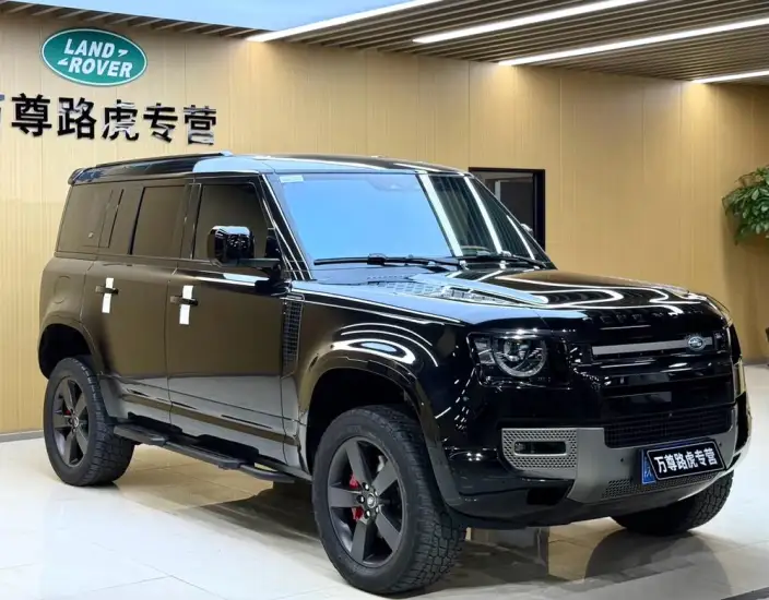 Land Rover Defender 2024 Model 110 3.0T P400 X-Dynamic HSE – фото 3