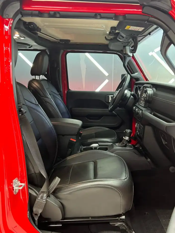 Gladiator 2022 Model 3.6L First Edition – фото 6