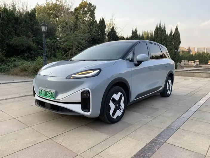 Arcfox Kaola 2023 Model Family Edition Pro
