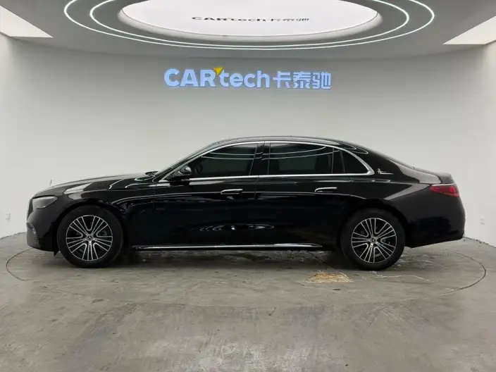 Mercedes-Benz E-Class 2024 Model E 260 L 4MATIC sedan – фото 4