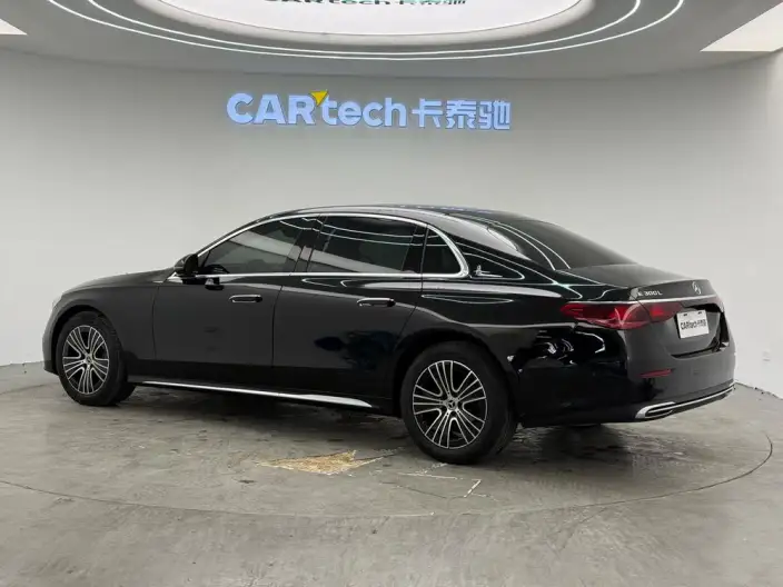Mercedes-Benz E-Class 2024 Model E 260 L 4MATIC sedan – фото 5