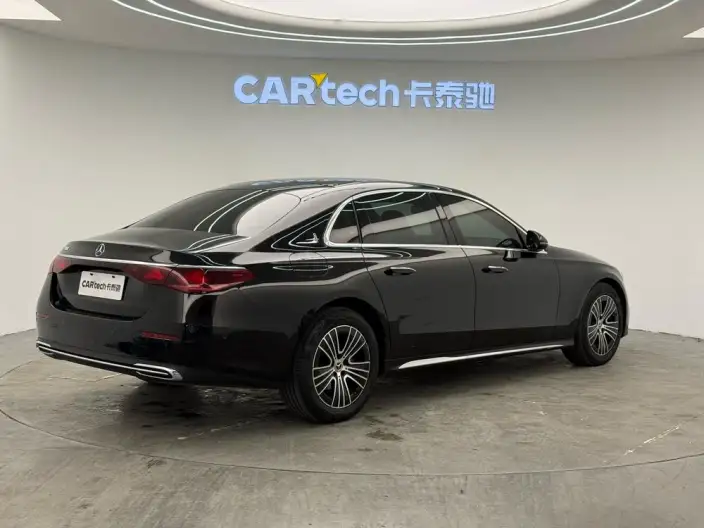 Mercedes-Benz E-Class 2024 Model E 260 L 4MATIC sedan – фото 7