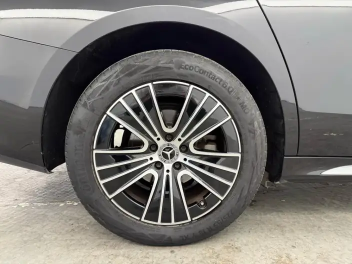 Mercedes-Benz E-Class 2024 Model E 260 L 4MATIC sedan – фото 10