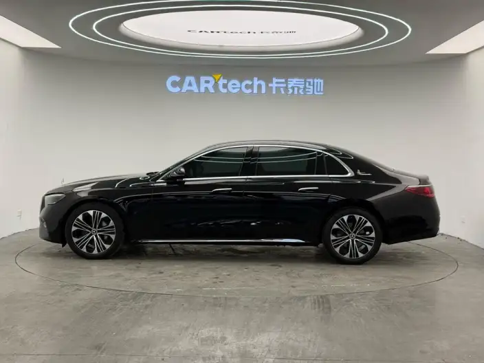 Mercedes-Benz E-Class 2025 Model E 300 L Luxury Model sedan – фото 4