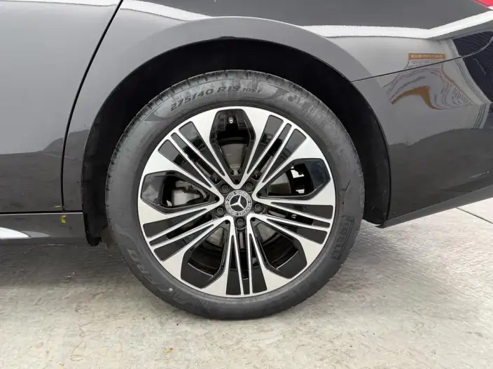 Mercedes-Benz E-Class 2025 Model E 300 L Luxury Model sedan – фото 9