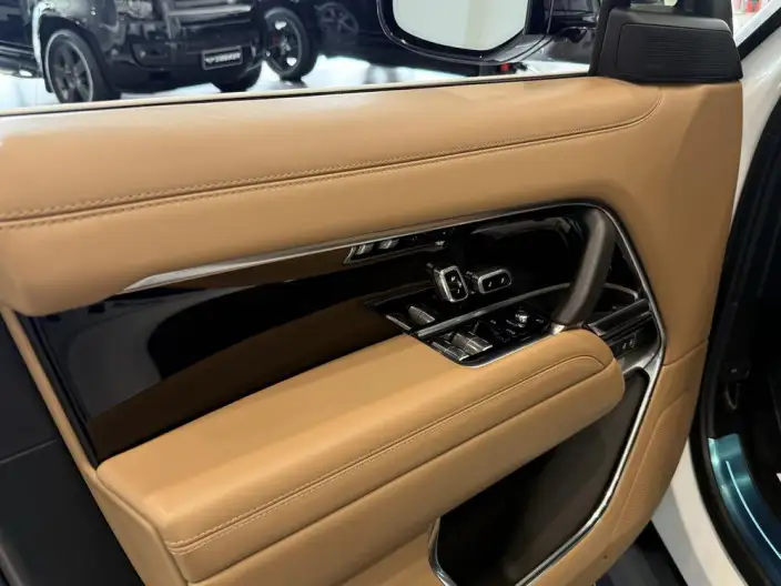 Range Rover 2024 Model 3.0T Automatic 4WD 7 seat Parallel Imported – фото 9