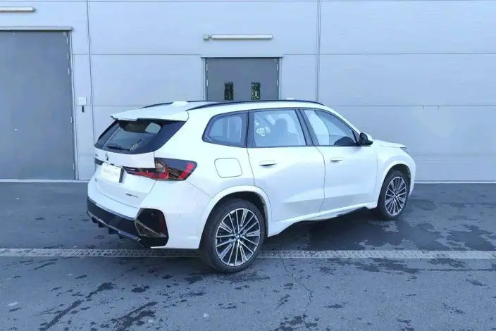 BMW X1 2026 Model xDrive25Li M Sports Night Set – фото 5