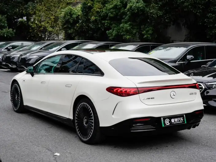 Mercedes-Benz EQS AMG 2023 Model AMG EQS 53 4MATIC+ – фото 3