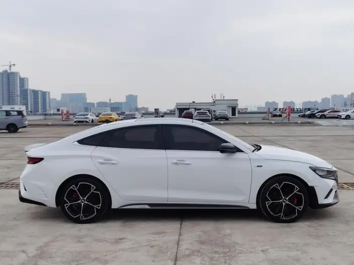 Hyundai LaFesta 2023 Model 270TGDi DCT N Line DLX Deluxe Edition – фото 5