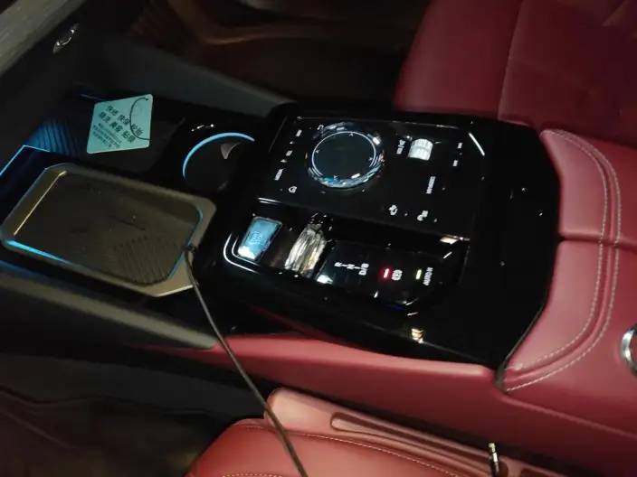 BMW i5 2024 Model eDrive35L Exclusive Model M Sports Set – фото 9
