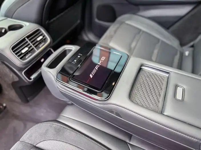 Mercedes-Benz GLE AMG 2024 Model AMG GLE 53 4MATIC+ – фото 9