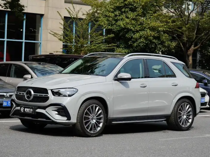 Mercedes-Benz GLE Imported 2024 Model GLE 450 4MATIC Luxury Model – фото 1