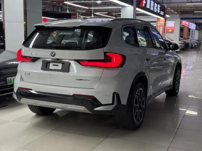 BMW X1 2025 Model sDrive25Li X Design Set – фото 5
