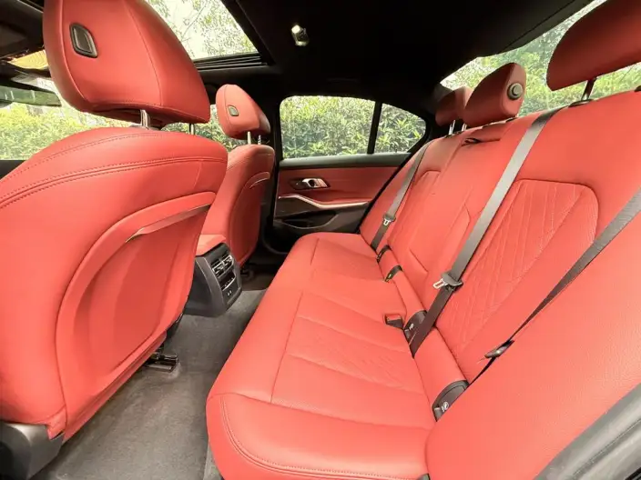 BMW 3 Series 2023 Model 325i M Sports Night Set – фото 8