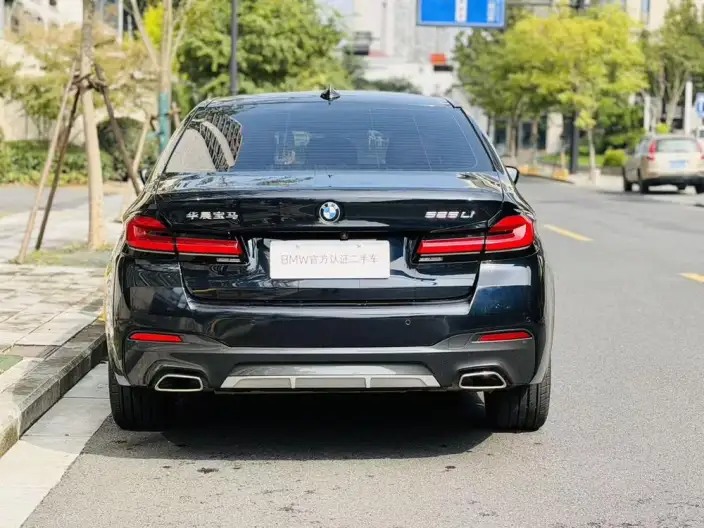 BMW 5 Series 2022 Model Facelift II 525Li M Sports Set – фото 4