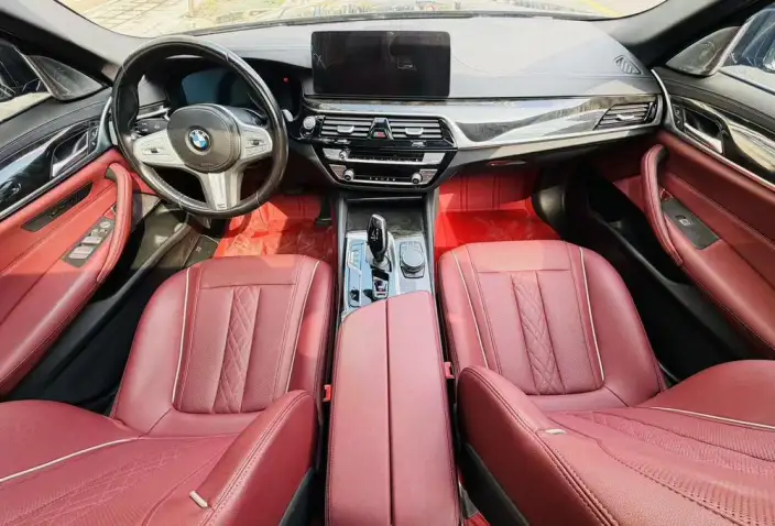 BMW 5 Series 2022 Model Facelift II 525Li M Sports Set – фото 10