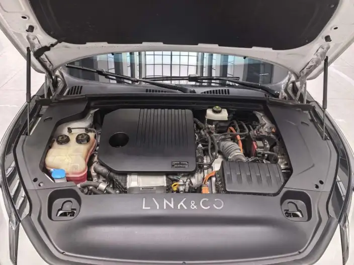 Lynk & Co 07 EM-P 2024 Model 126 Long Battery Life Pro Ultra – фото 9