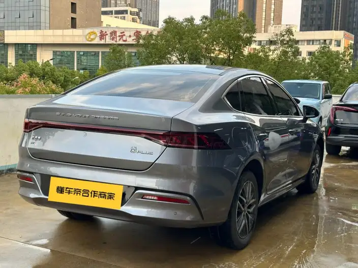 Qin Plus EV 2024 Model Honor Edition 420KM Leading Model – фото 4