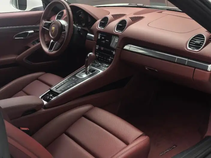 Porsche 718 2023 Model Cayman 2.0T – фото 7