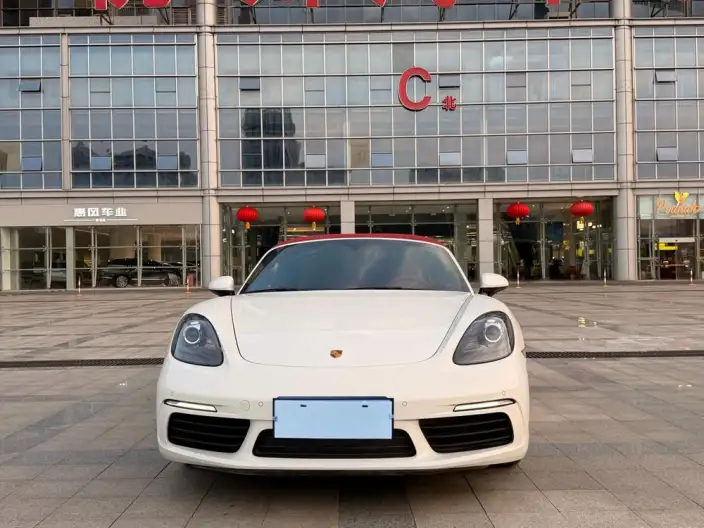 Porsche 718 2023 Model Boxster 2.0T