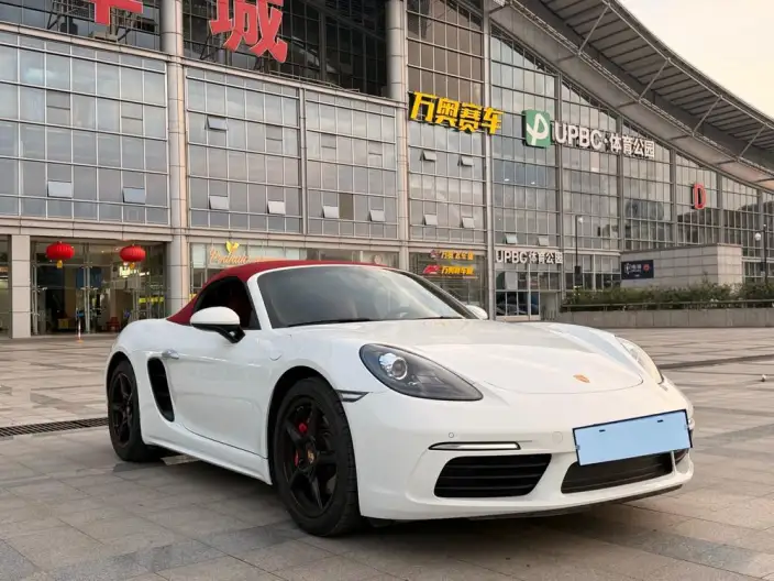 Porsche 718 2023 Model Boxster 2.0T