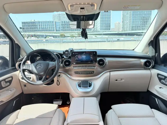 Mercedes-Benz V-Class 2022 Model V 260 L Long wheelbase Premium Edition – фото 8