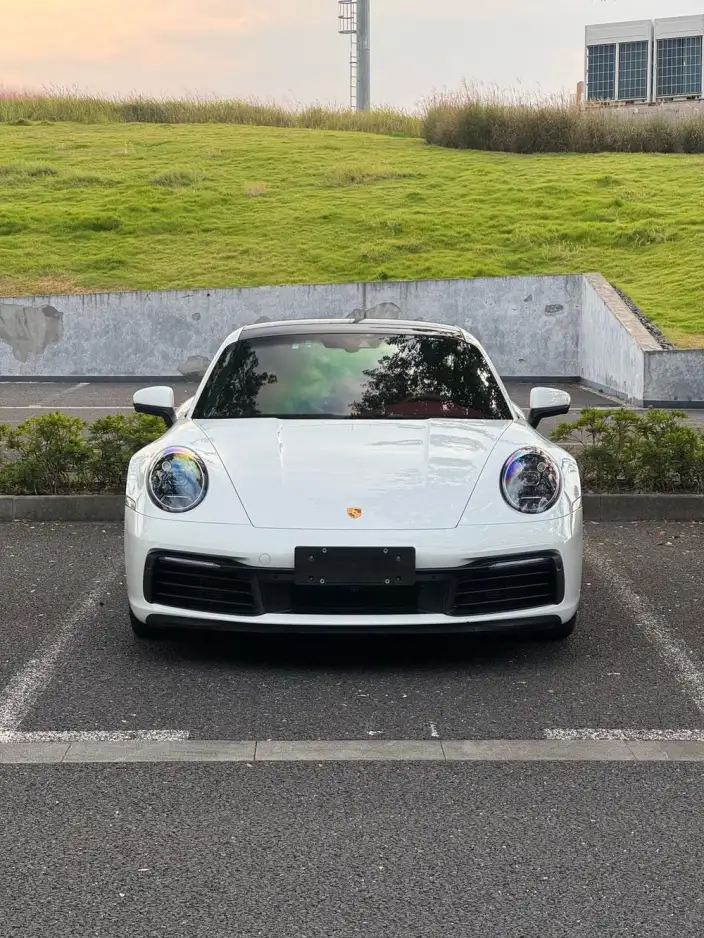 PORSCHE 911 2022 Model Carrera 3.0T