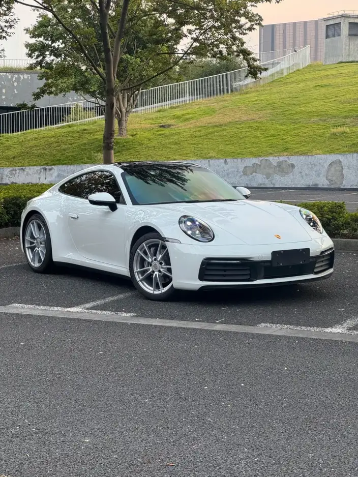 PORSCHE 911 2022 Model Carrera 3.0T