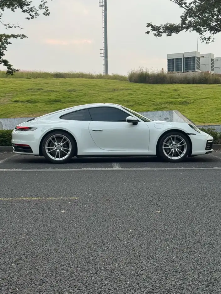 PORSCHE 911 2022 Model Carrera 3.0T – фото 5