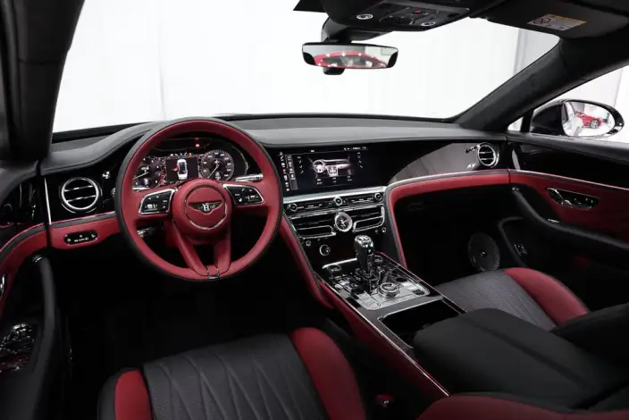 Continental Flying Spur 2023 Model 4.0T V8 S – фото 5