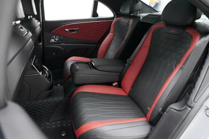Continental Flying Spur 2023 Model 4.0T V8 S – фото 9